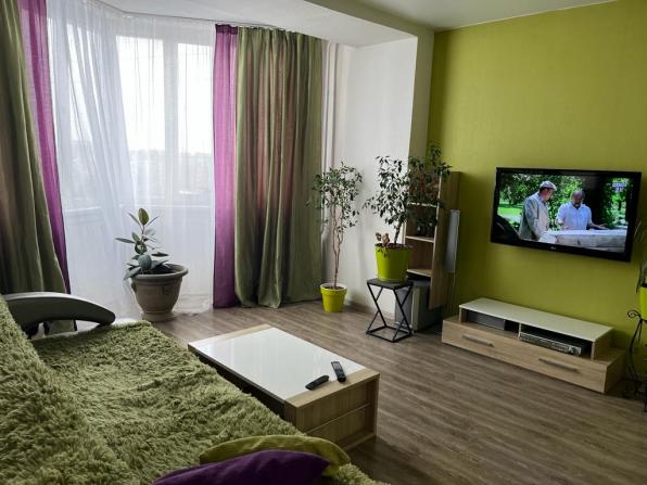 Сдам посуточно и часам 1 кв в Академгородке